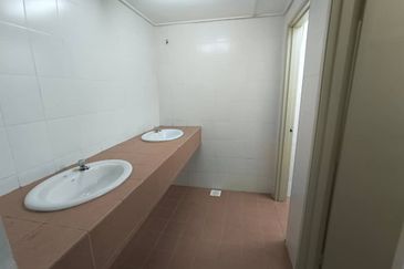 Jalan Pulau Lumut P U10/P @ Alam Budiman