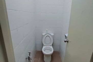 Jalan Pulau Lumut P U10/P @ Alam Budiman