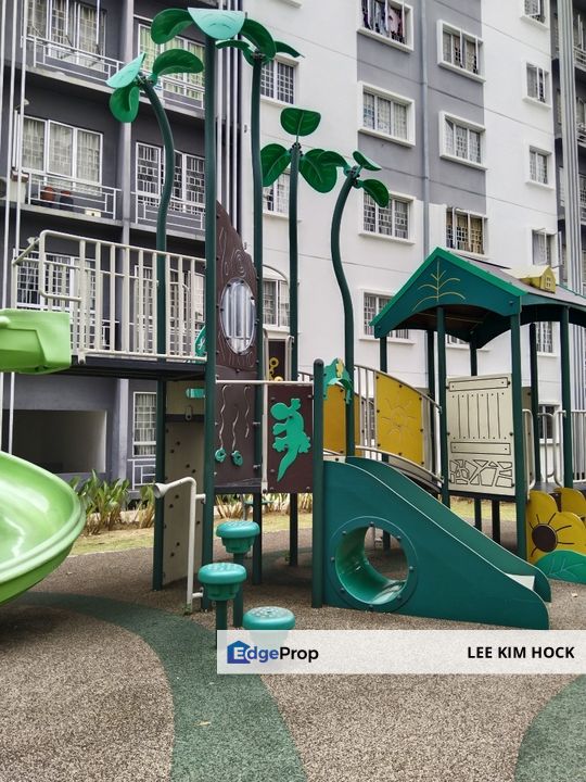 Seri Intan Apartment In Setia Alam For Sale, With Kitchen Cabinet And Furniture, Selangor, Shah Alam