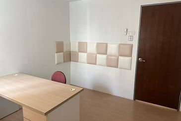 Puchong bandar puteri 2 Co office