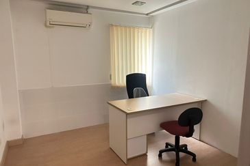 Puchong bandar puteri 2 Co office