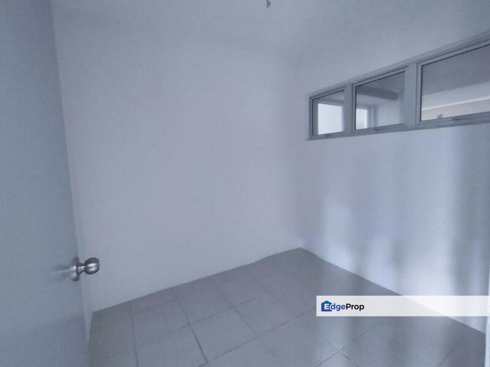 Puchong Seroja 5 storey new apartment with lift , Selangor, Puchong
