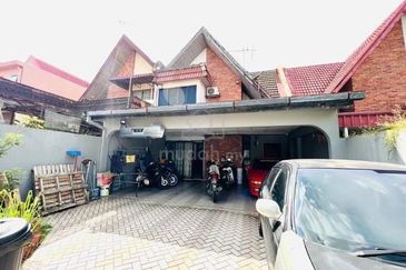 Subang jaya ss17 double storey