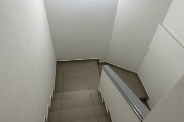 Bandar Sunway PJS 9 double storey End lot house for sale 