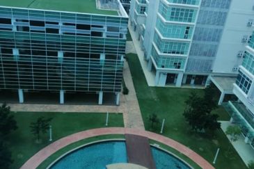 Centum @ Oasis Corporate Park