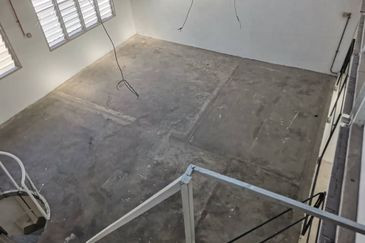 Klang jalan batu tiga lama one and half storey factory 