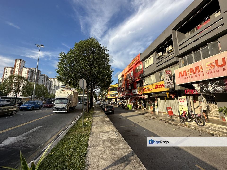 Setapak jalan genting klang 4 storey shop facing main road , Kuala Lumpur, Setapak