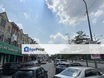 Usj 10 taipan 3 storey shop facing main road , Selangor, Subang Jaya