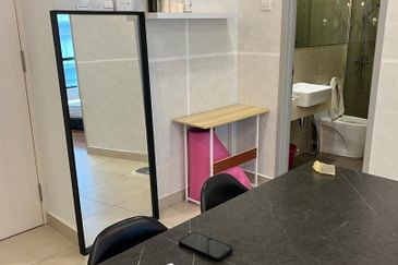 KL Gateway Premium Residence