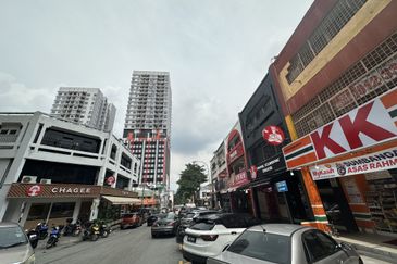 Kepong bandar menjalara ground floor shop near parking space 