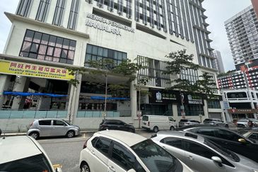 Kepong bandar menjalara ground floor shop near parking space 