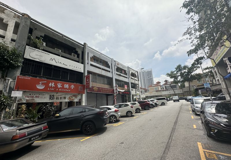 Kepong bandar menjalara ground floor shop near parking space 