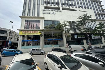 Kepong bandar menjalara ground floor shop near parking space 