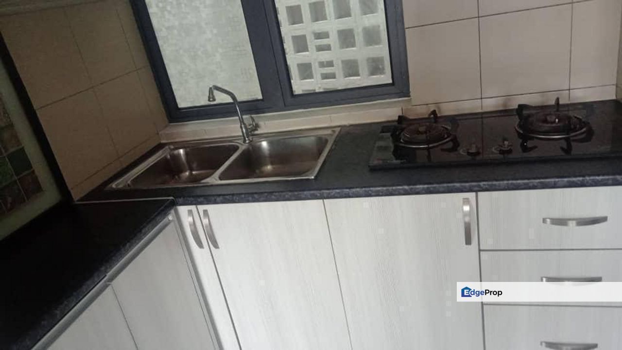 Univ 360 Place ( Seri Kembangan) For Rent, Selangor, Serdang