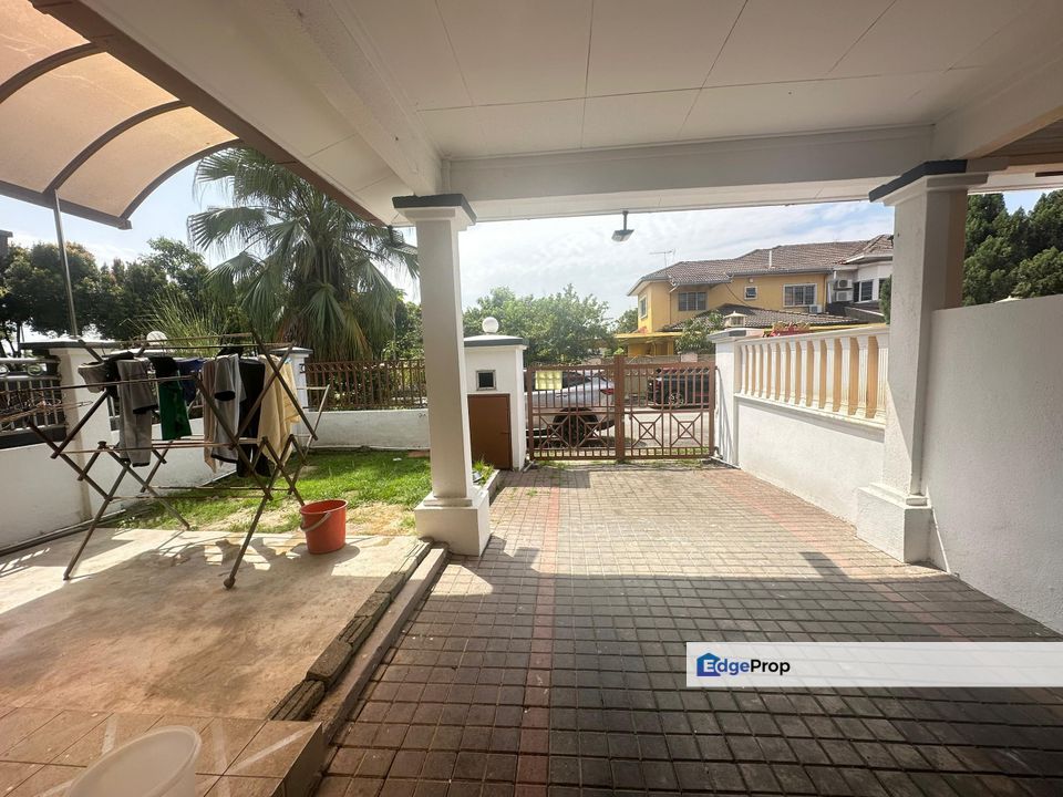 Usj 16 double storey gated & guarded , Selangor, USJ