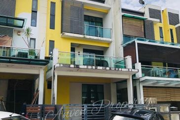 Taman Ukay Tropika! Below Market Price! Good Buy! Bank Lelong! Cheap! Taman Nusa Tropika, Taman Ukay Tropika, Tijani Ukay Ampang