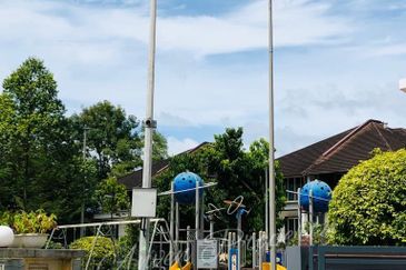 Taman Ukay Tropika! Below Market Price! Good Buy! Bank Lelong! Cheap! Taman Nusa Tropika, Taman Ukay Tropika, Tijani Ukay Ampang