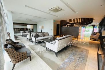 East Residence @ KLGCC