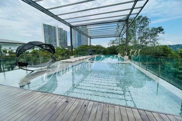 East Residence @ KLGCC