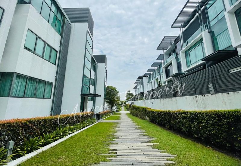 East Residence @ KLGCC