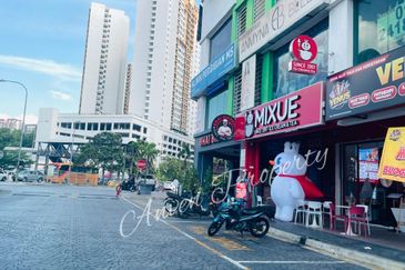 Parklane OUG Service Apartment