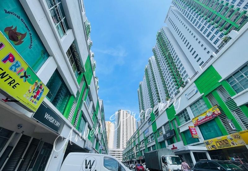 Parklane OUG Service Apartment