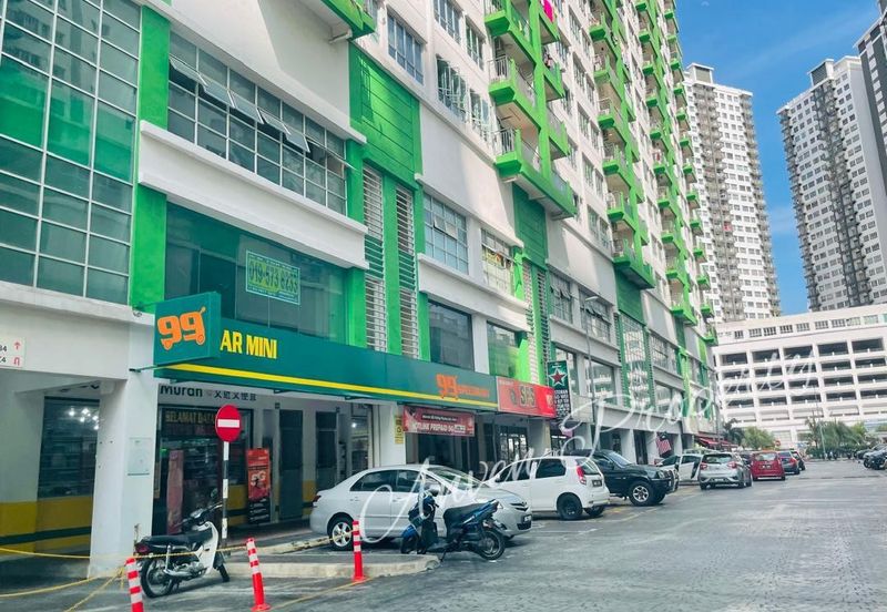 Parklane OUG Service Apartment