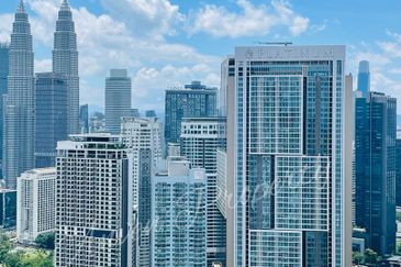 Face Platinum Suites