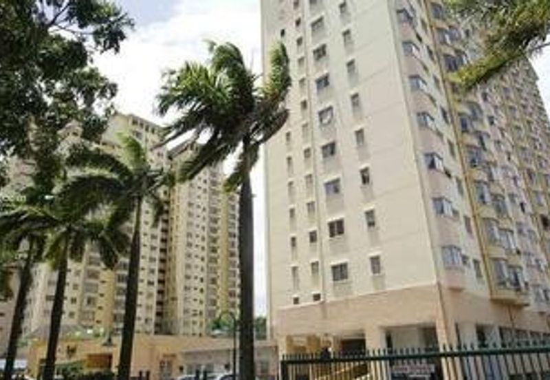 Endah Regal Condominium