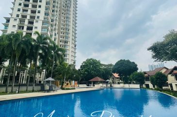 Desa ParkCity (Nadia Parkfront Condominium)