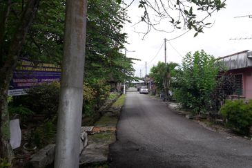 JALAN SEREMBAN-SIKAMAT