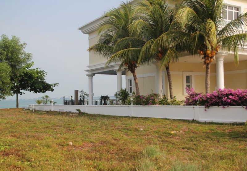 Avillion Admiral Cove