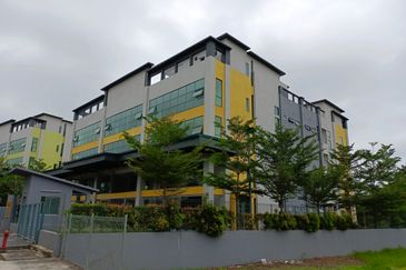 Commercial building at Seremban 2 for sale