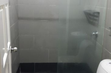 Brickfields 3 storey Hostel Building for Sale