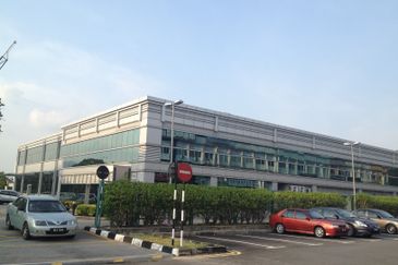 Oakland Commercial Centre