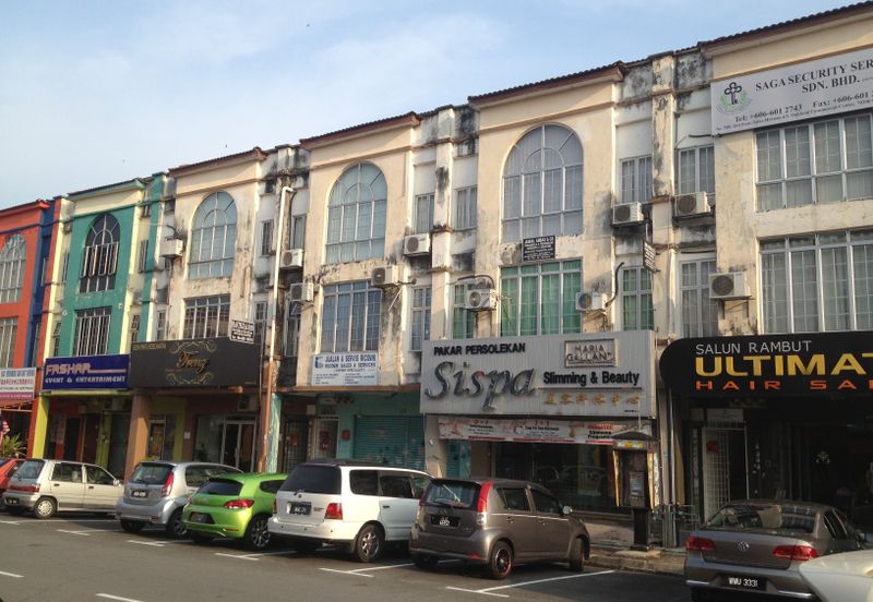 Oakland Commercial Centre