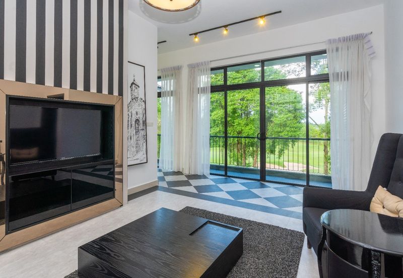 The Fairway Golf Villas - Sebana Cove