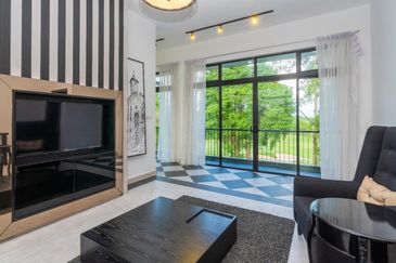 The Fairway Golf Villas - Sebana Cove