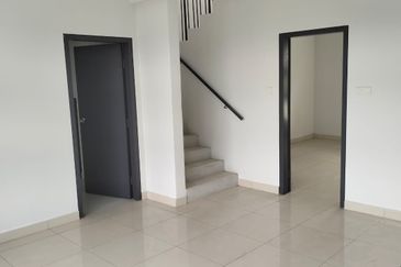 RIMBA RESIDENSI @ RASAH KEMAYAN