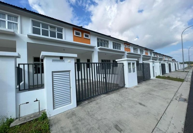 Suria 2 @ Sebana Cove