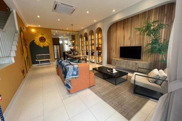 Suria 2 @ Sebana Cove