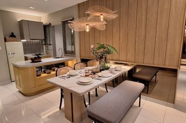 M Sinar Southville City