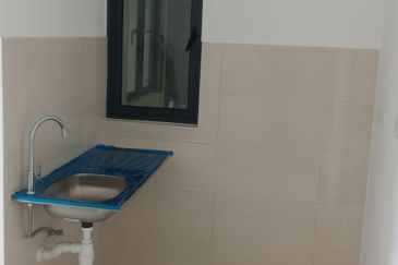 M Sinar Southville City