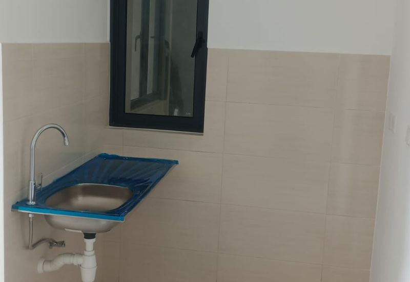 M Sinar Southville City