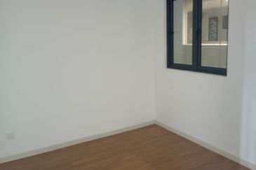 M Sinar Southville City