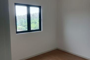 M Sinar Southville City