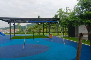 M Sinar Southville City