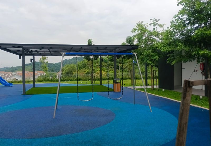 M Sinar Southville City