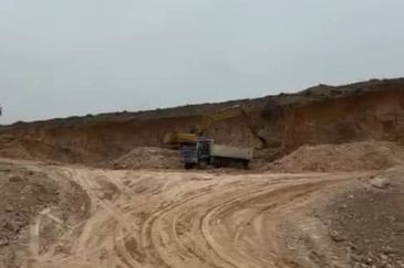 KAMPUNG BUKIT CHERAKAH