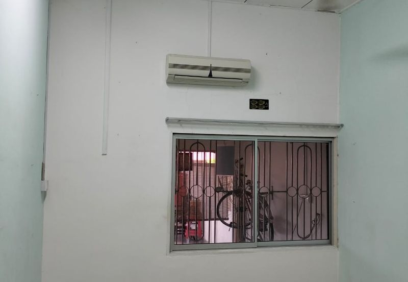 Taman Koperasi Setia, Port Dickson with attic floor